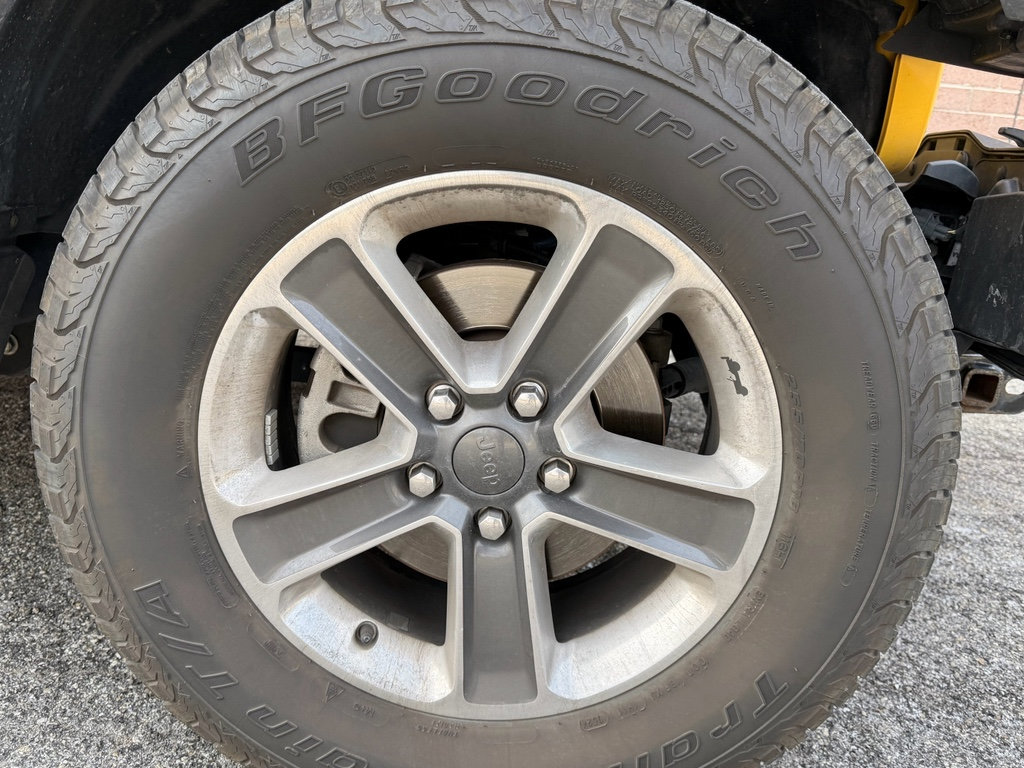 Used 2019 Jeep Wrangler Unlimited Sahara image 19
