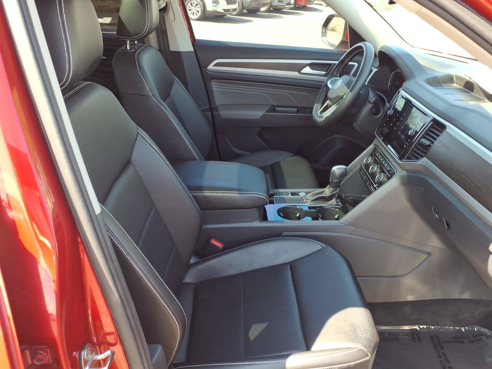 Certified 2022 Volkswagen Atlas SE w/ Panoramic Sunroof Package FWD image 11