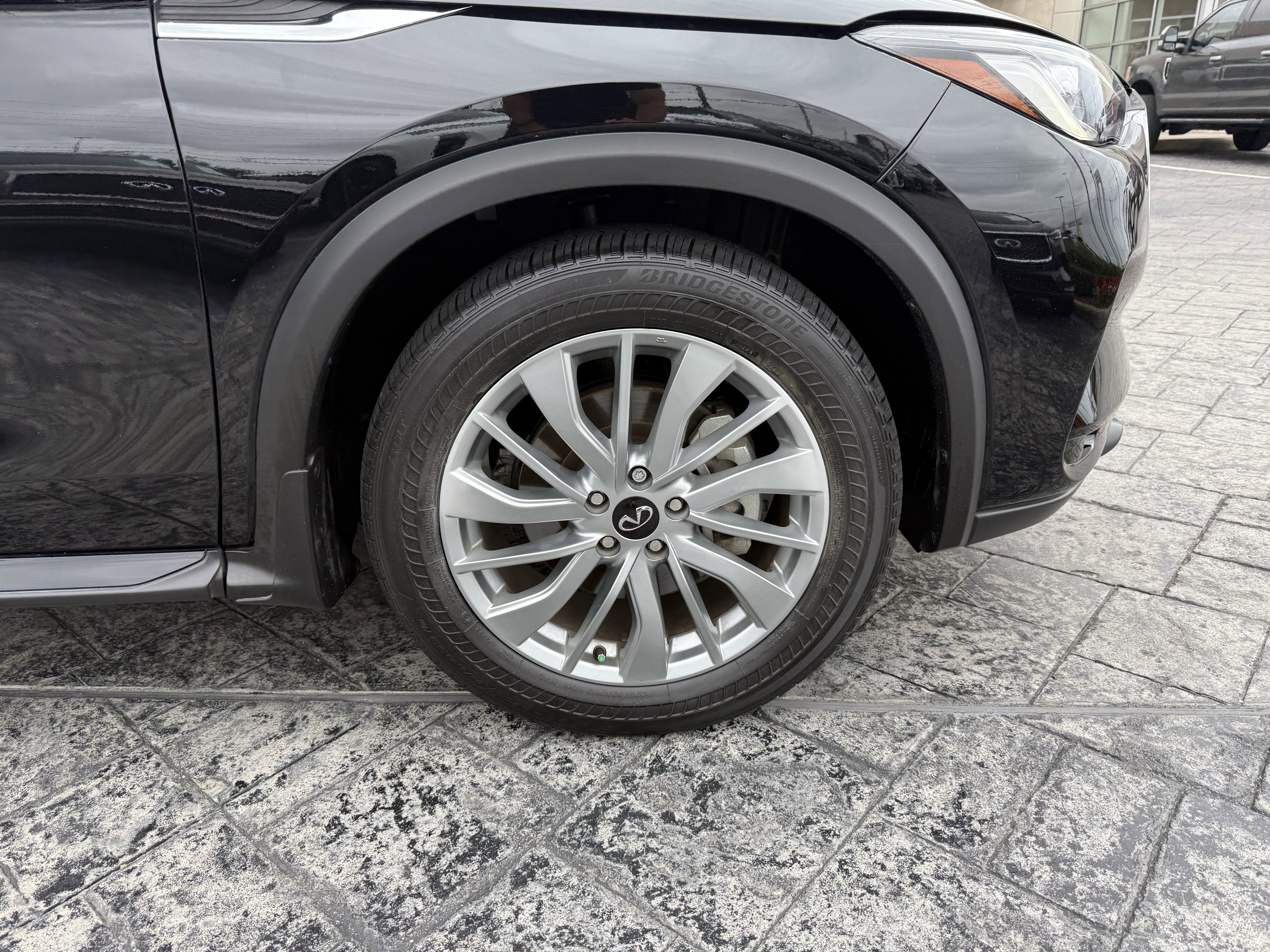 Certified 2024 INFINITI QX50 Luxe FWD image 18