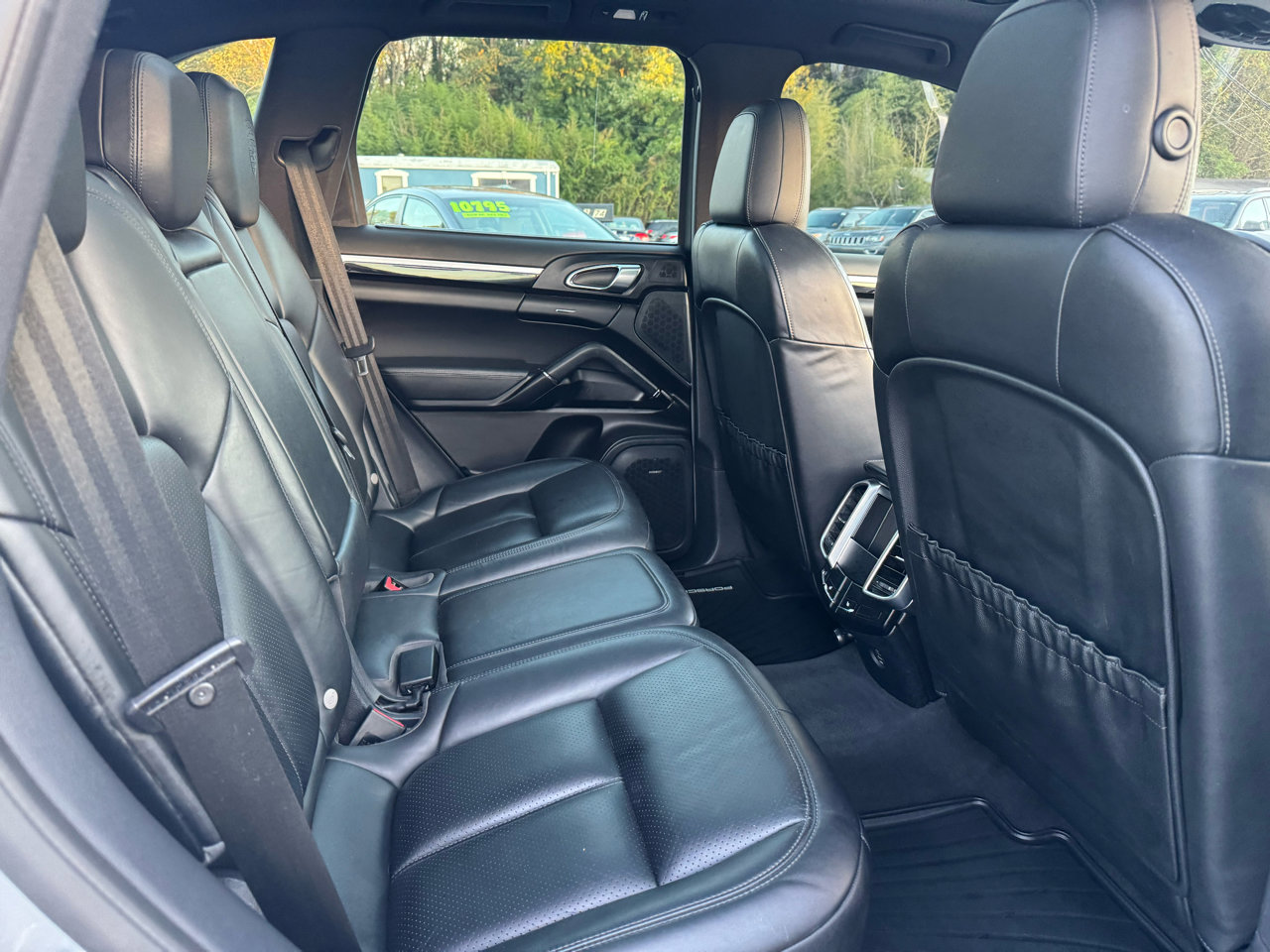 Used 2018 Porsche Cayenne image 17