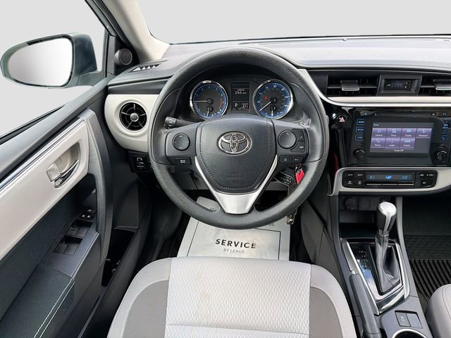 Used 2017 Toyota Corolla LE image 21