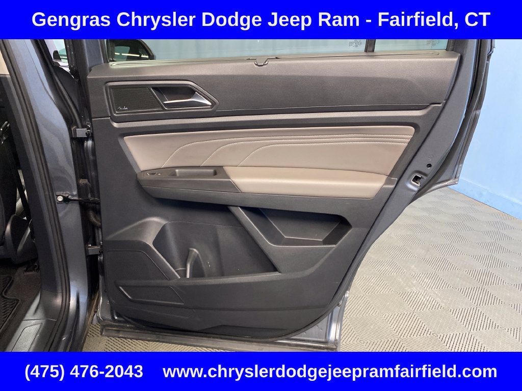 Used 2023 Volkswagen Atlas SEL Premium AWD/4WD image 42