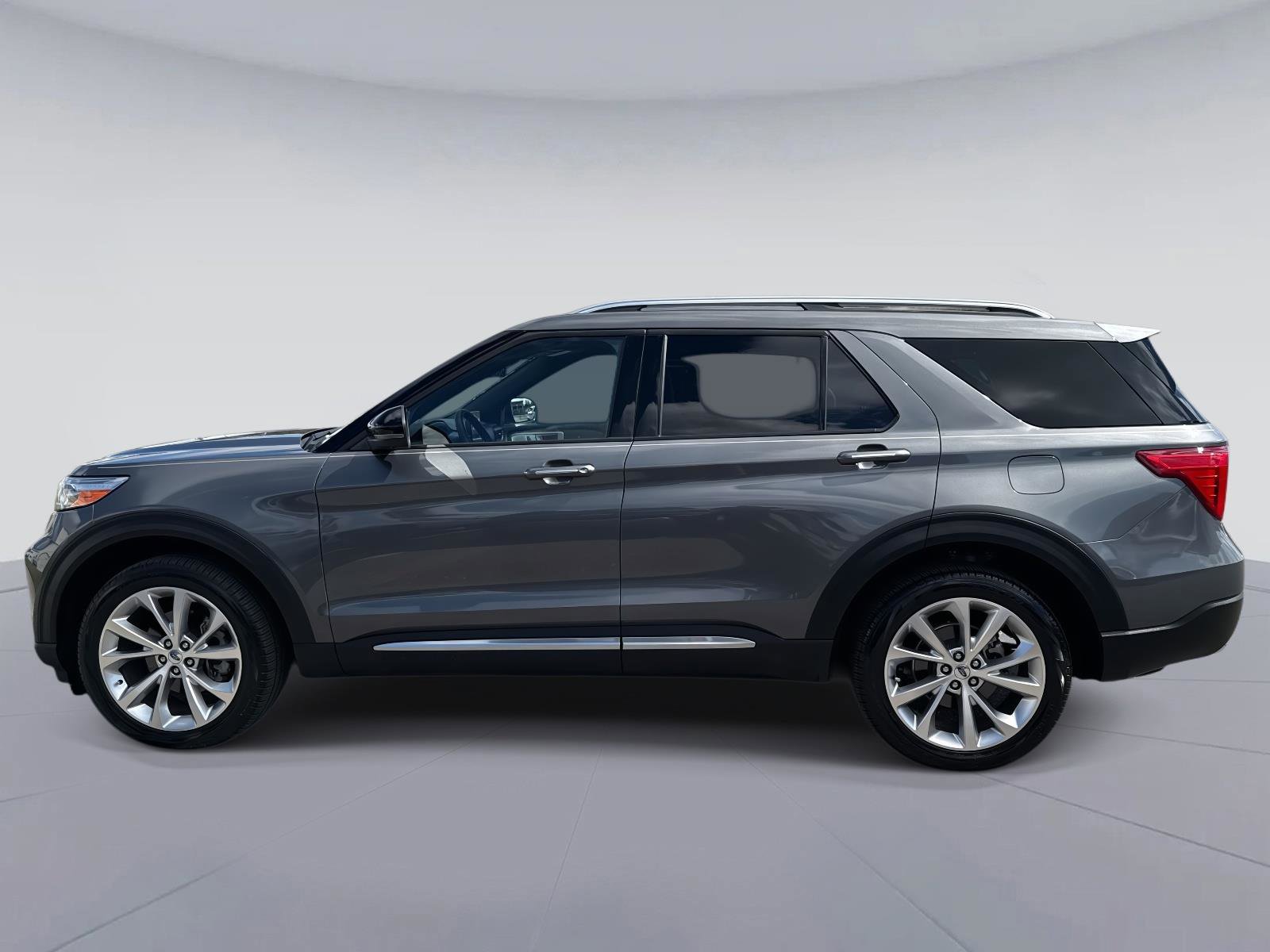 Used 2023 Ford Explorer Platinum w/ Technology Package image 7