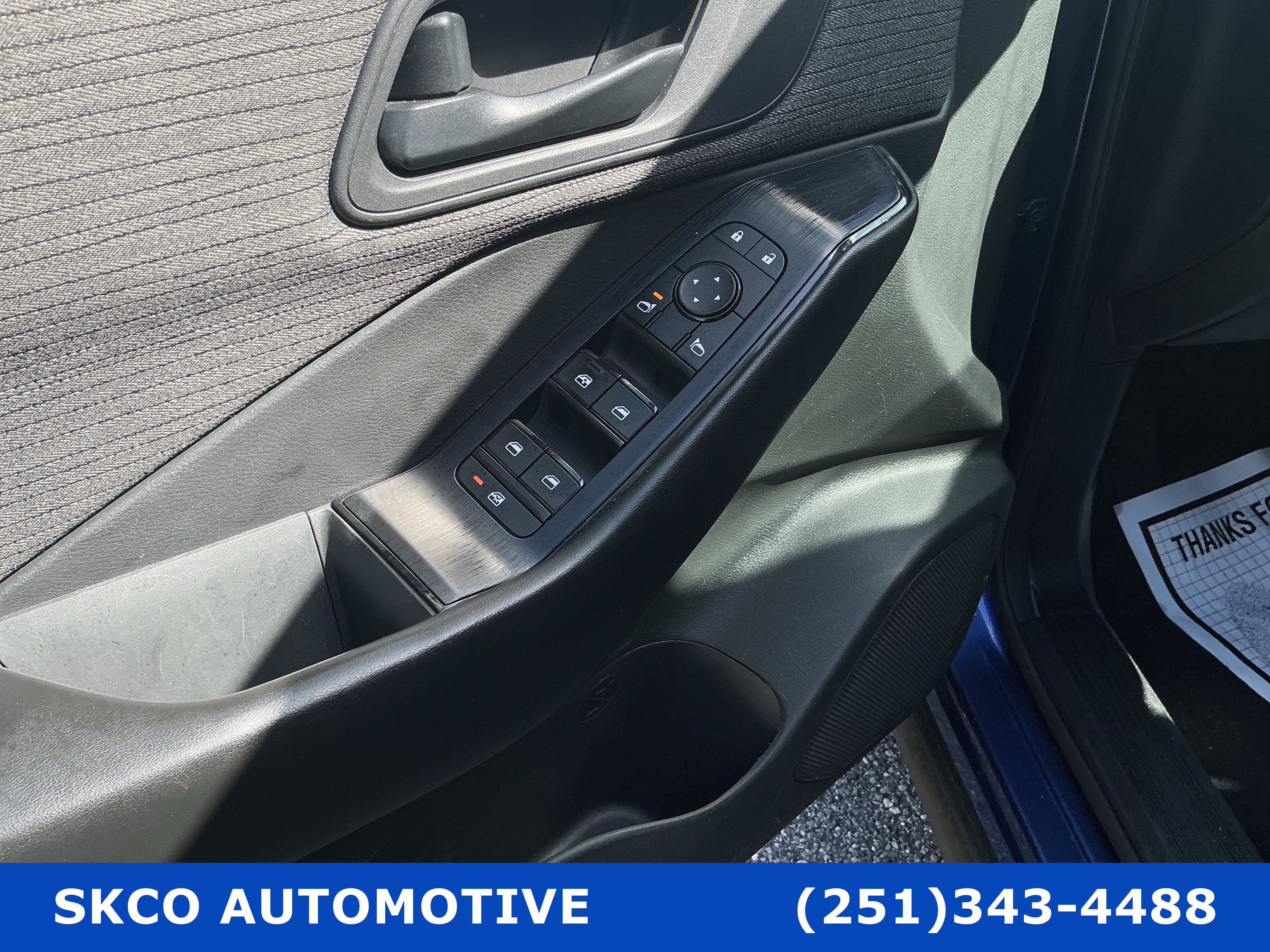 Used 2023 Nissan Rogue S FWD image 19