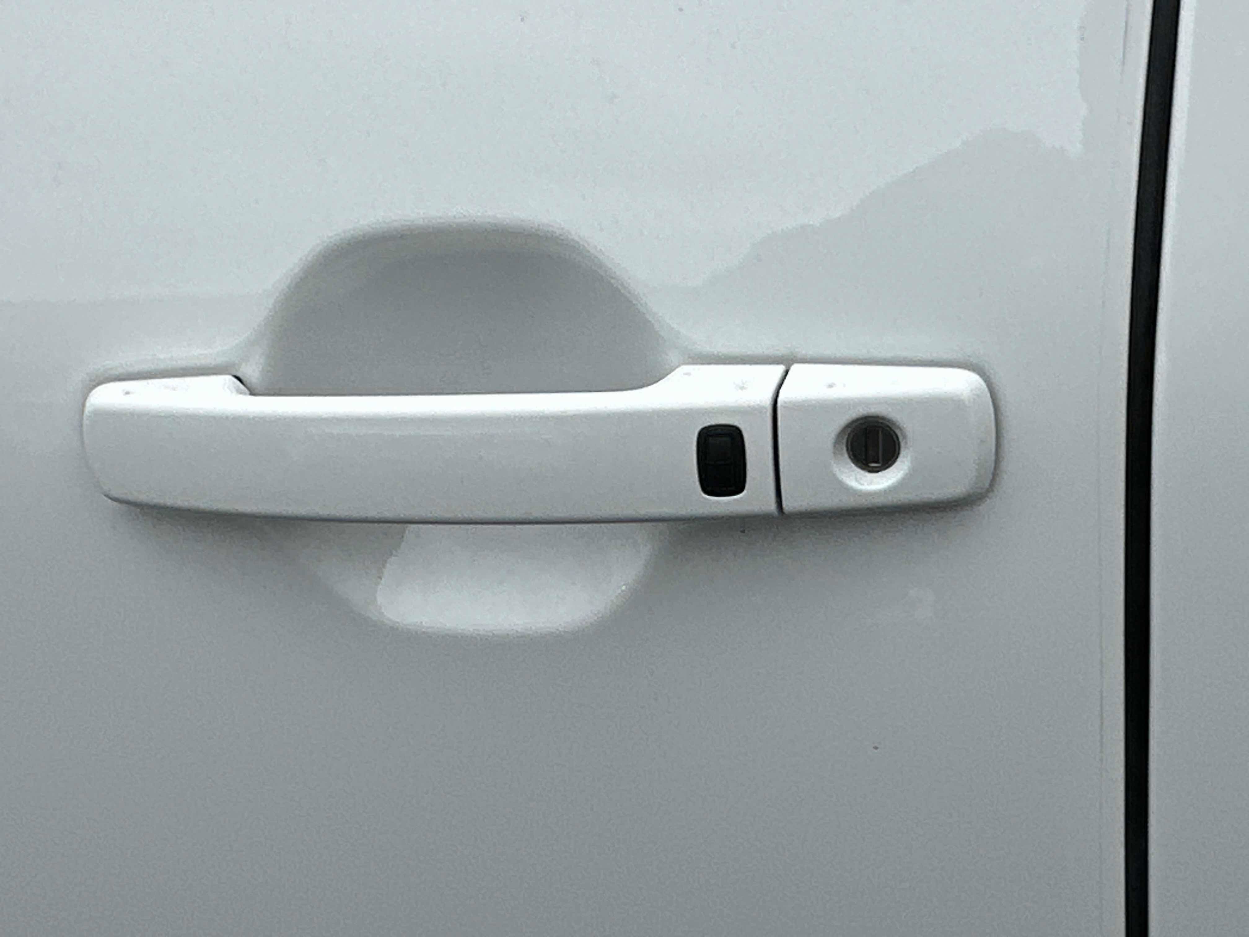 New 2026 Nissan Frontier PRO-4X w/ Pro-4x Convenience Package image 16