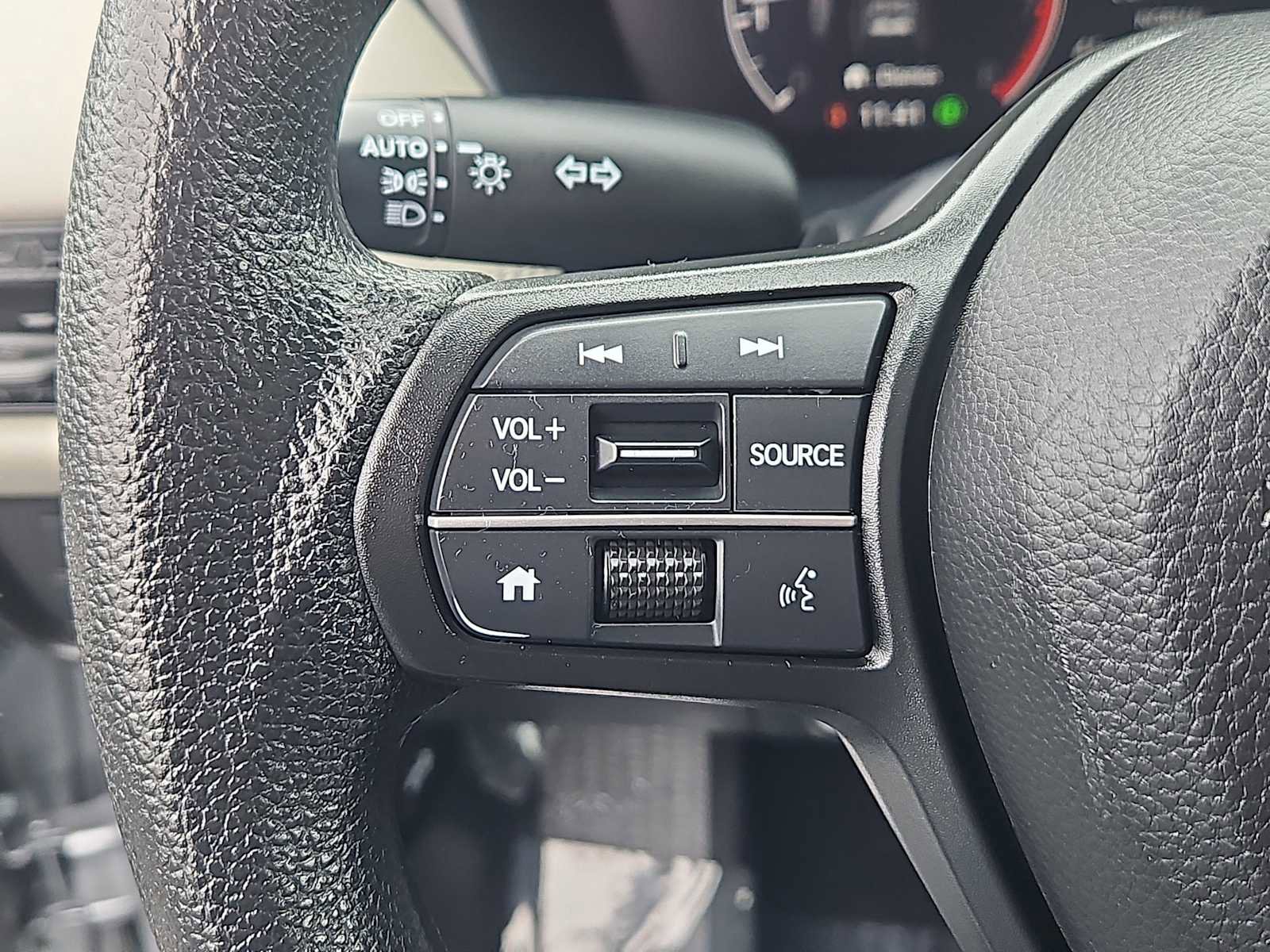 Certified 2023 Honda HR-V LX image 19