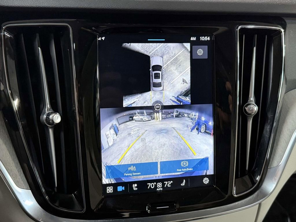 Used 2025 Volvo S60 T8 Plus image 7