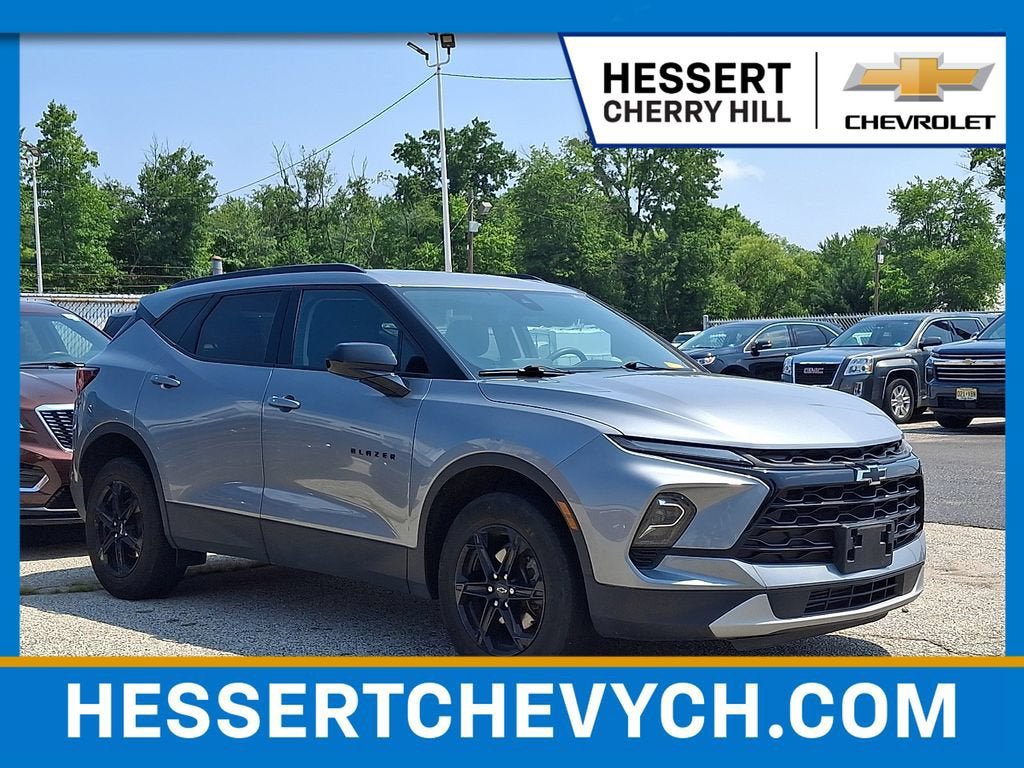 Certified 2023 Chevrolet Blazer LT w/ Midnight/Sport Edition FWD image 1