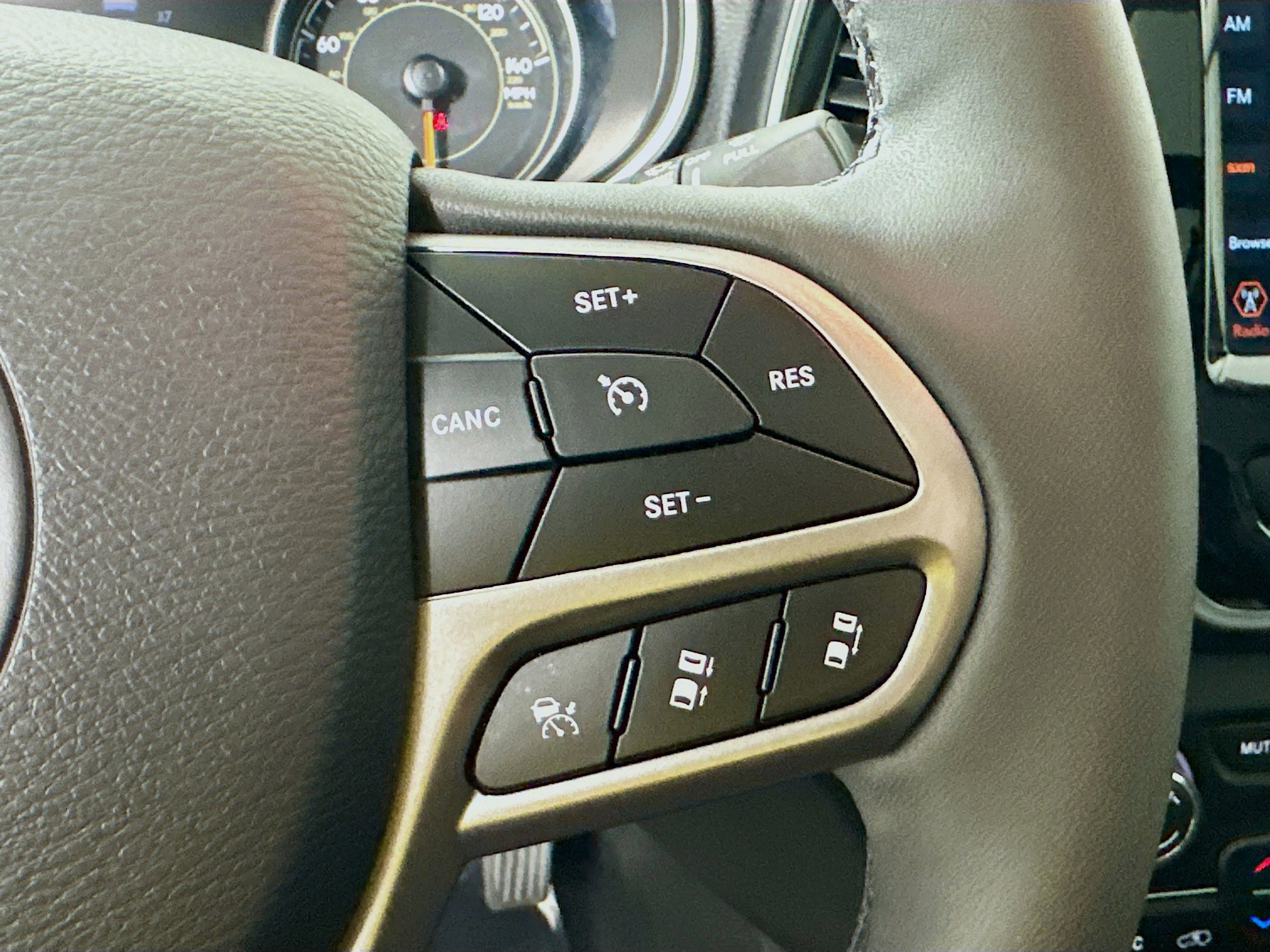 Certified 2022 Jeep Cherokee Limited image 13