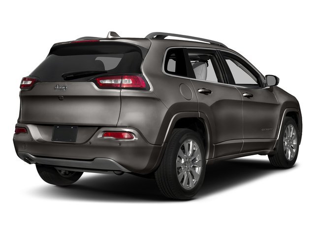 Used 2018 Jeep Cherokee Overland w/ Technology Group AWD/4WD image 2