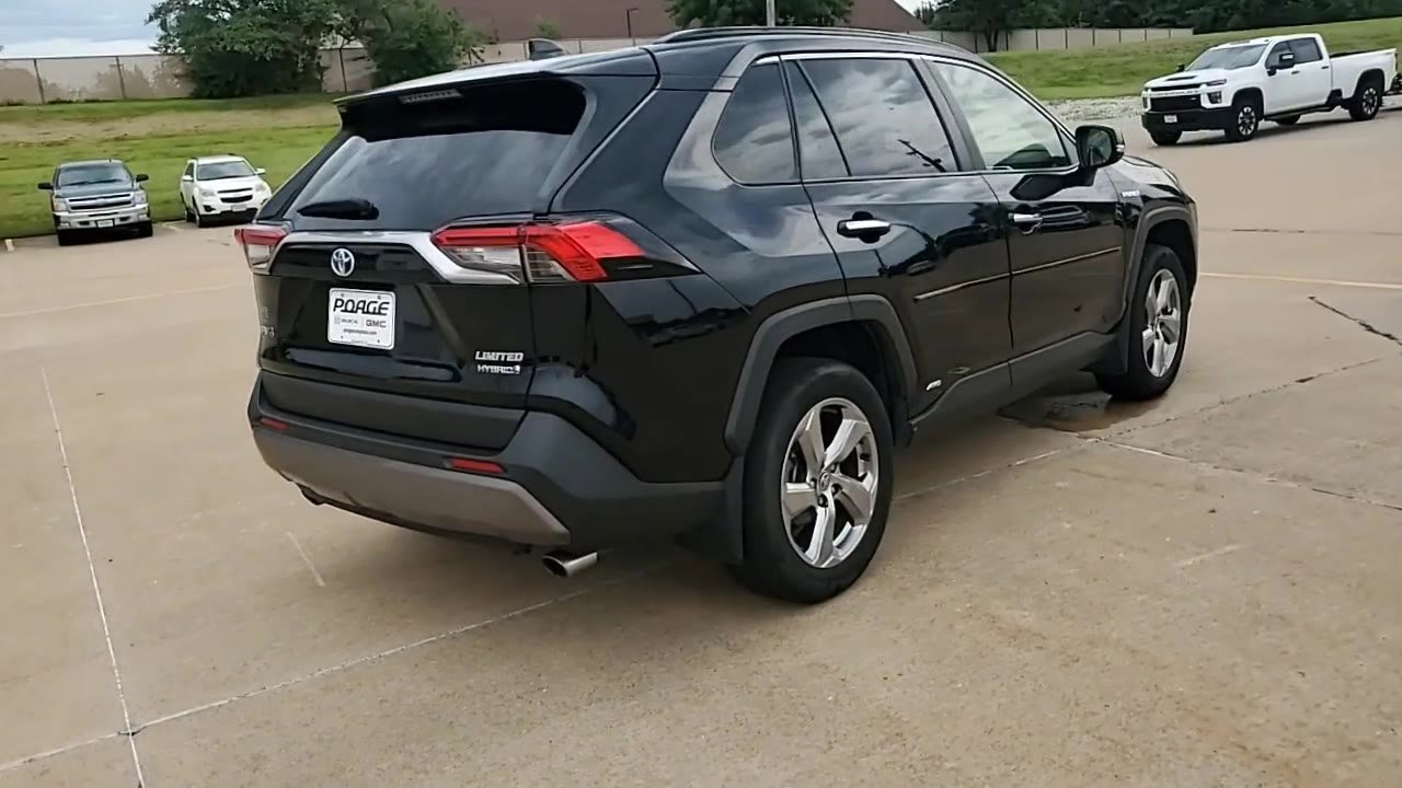 Used 2020 Toyota RAV4 Limited image 8