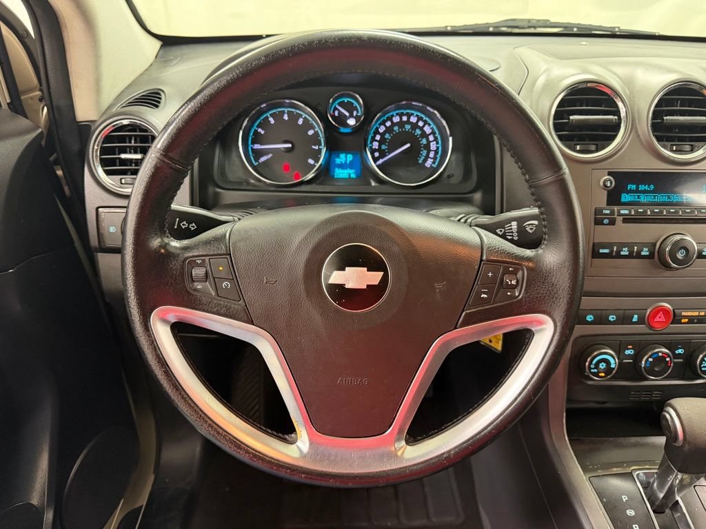 Used 2014 Chevrolet Captiva Sport LT FWD image 22