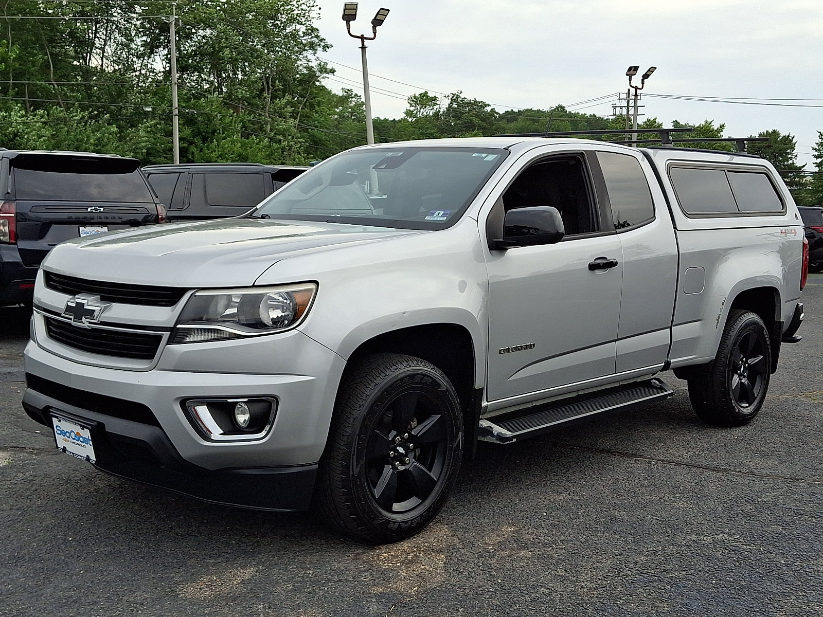 Used 2017 Chevrolet Colorado LT AWD/4WD image 3