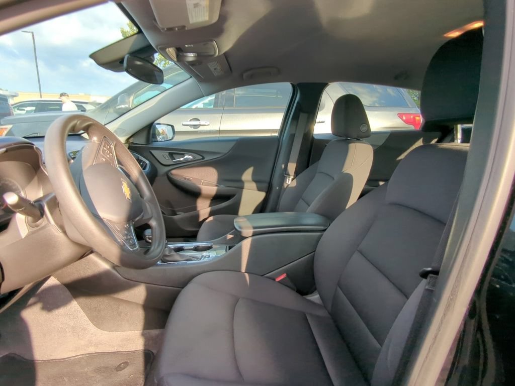 Used 2023 Chevrolet Malibu LT FWD image 6