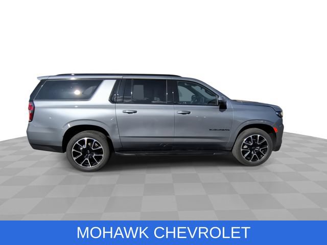 Used 2022 Chevrolet Suburban RST w/ Luxury Package AWD/4WD image 9