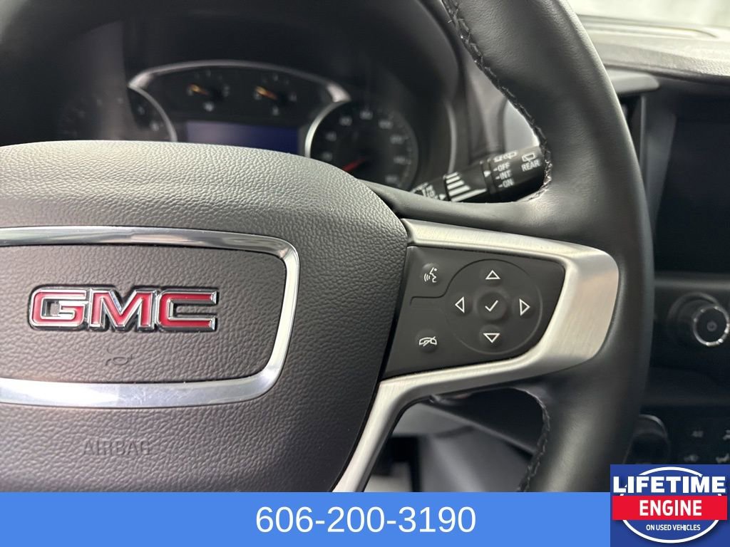Used 2024 GMC Terrain SLT image 16