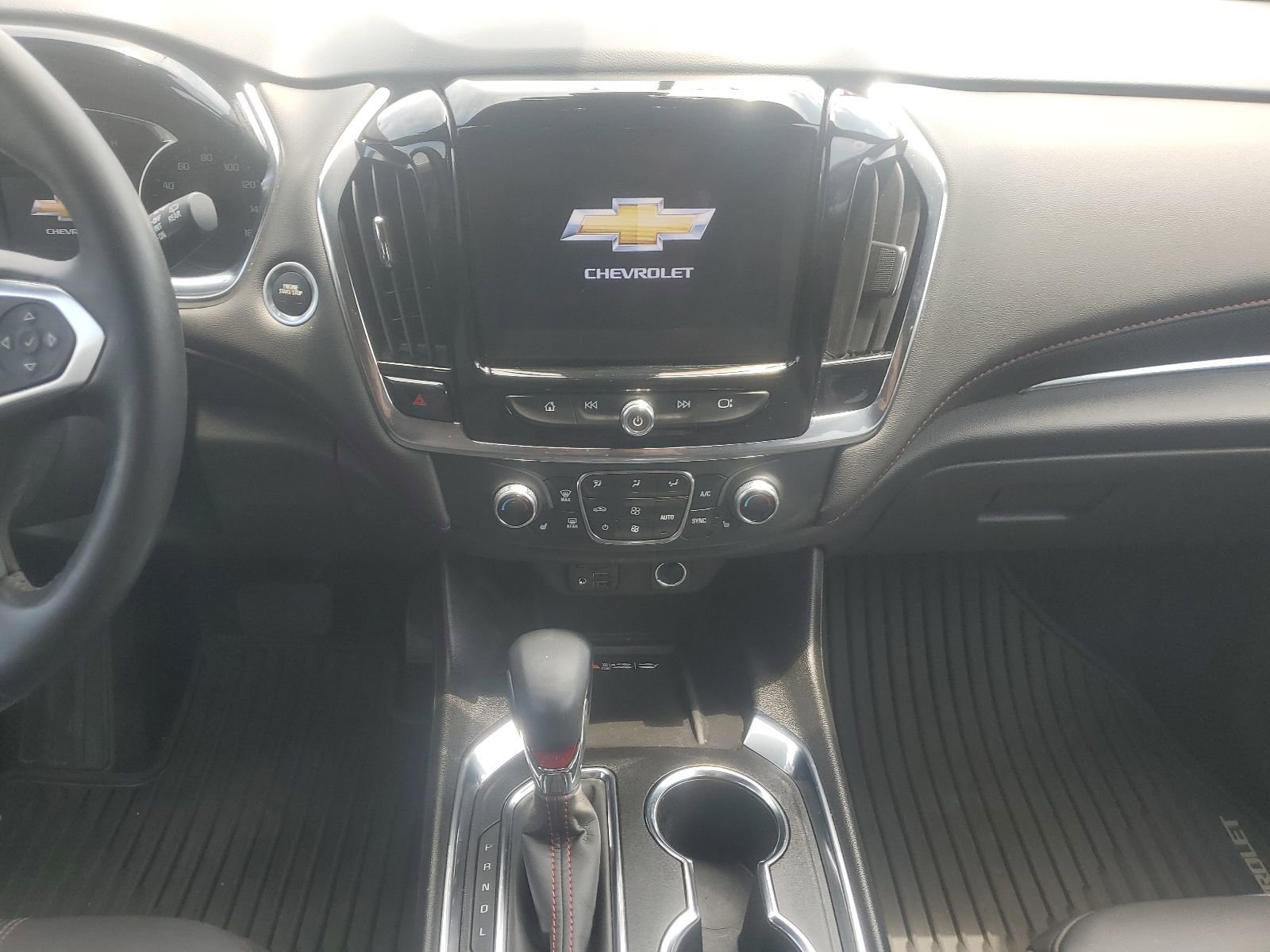 Used 2023 Chevrolet Traverse RS AWD/4WD image 10