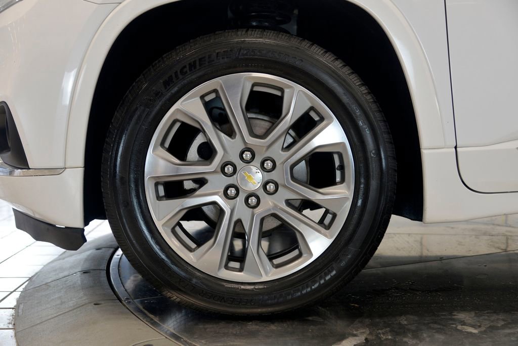 Used 2019 Chevrolet Traverse Premier w/ LPO, Floor Liner Package image 10
