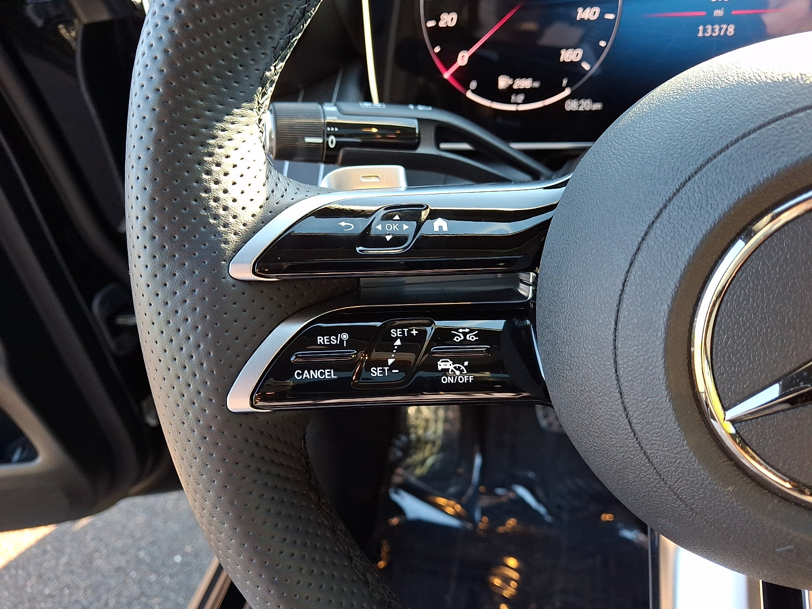 Certified 2025 Mercedes-Benz GLC 300 4MATIC image 21
