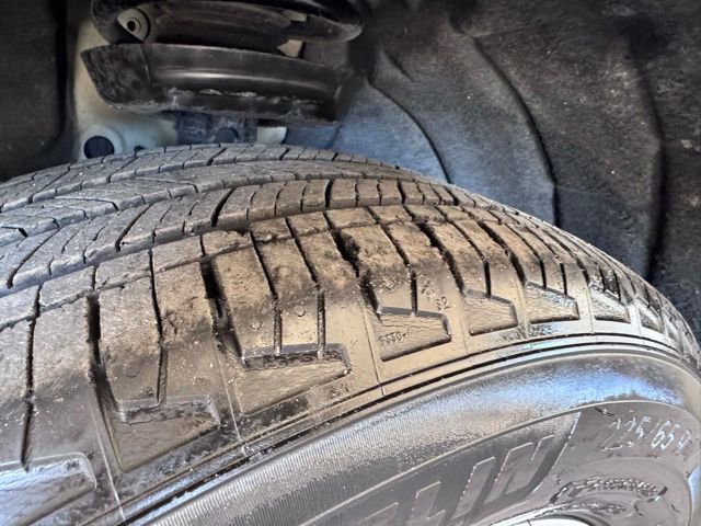 Used 2023 Chevrolet Equinox LT FWD image 27