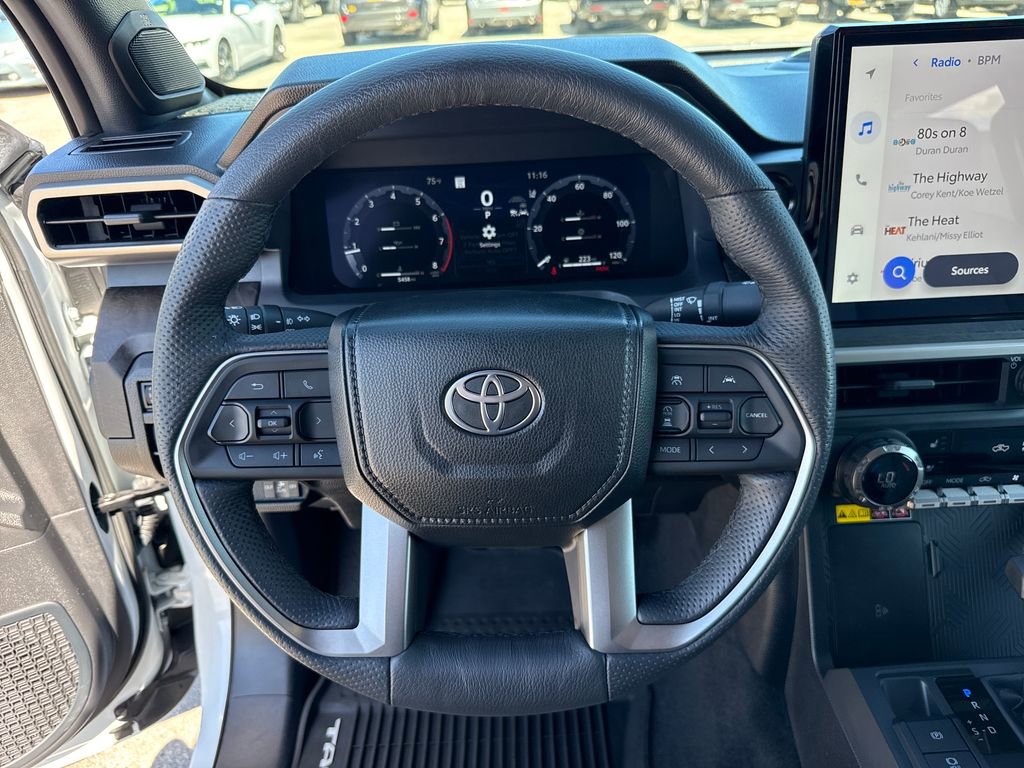 Used 2024 Toyota Tacoma Limited w/ Limited Package (LT) AWD/4WD image 16