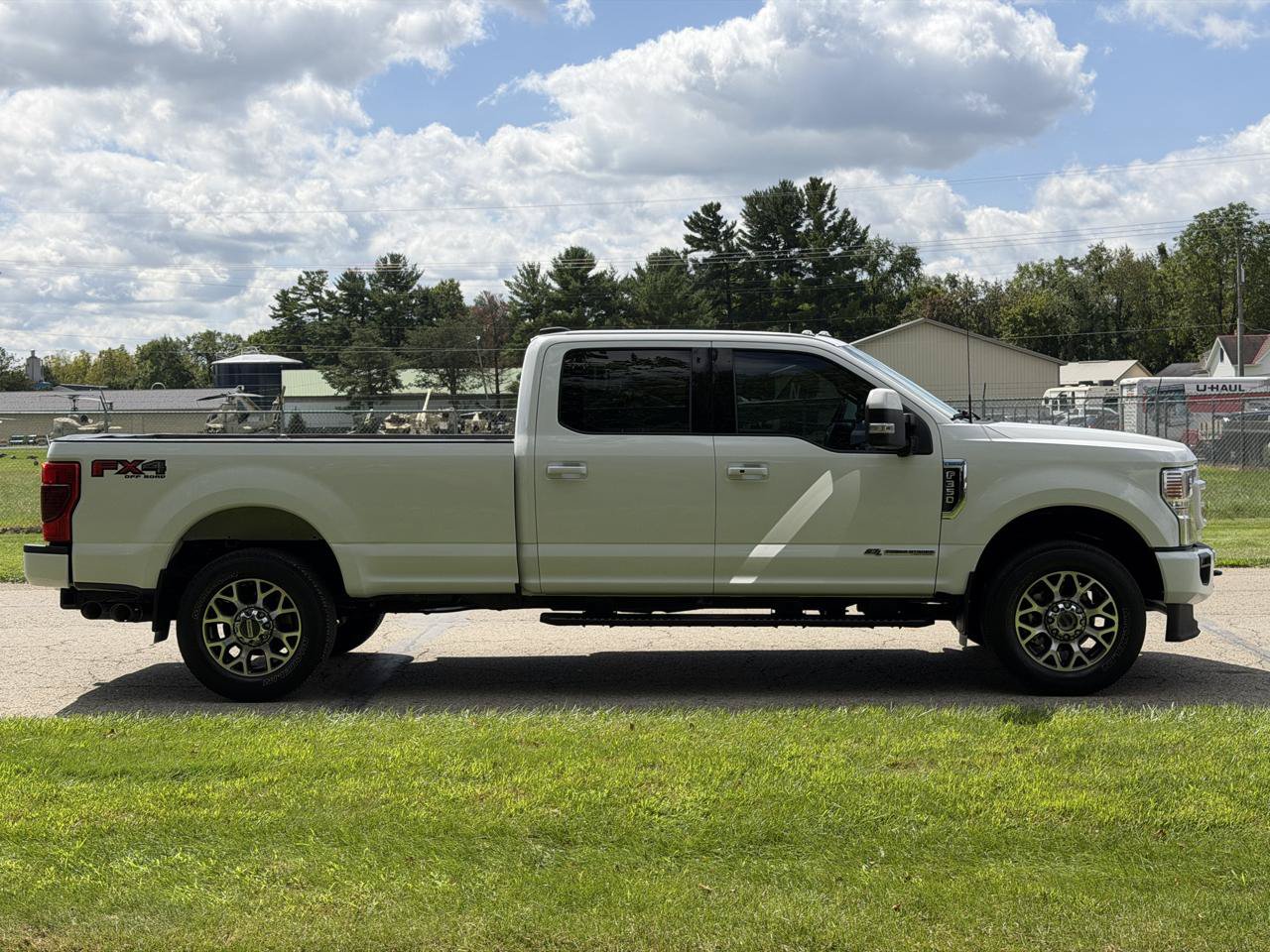Used 2022 Ford F350 Lariat w/ Lariat Ultimate Package AWD/4WD image 7