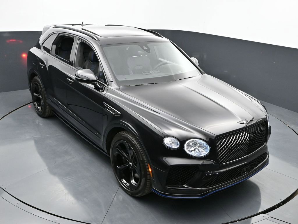 Used 2025 Bentley Bentayga AWD/4WD image 1