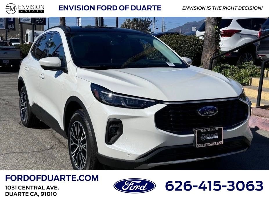 New 2025 Ford Escape SE image 1