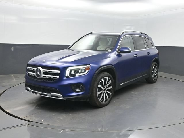 Used 2020 Mercedes-Benz GLB 250 w/ Premium Package image 2