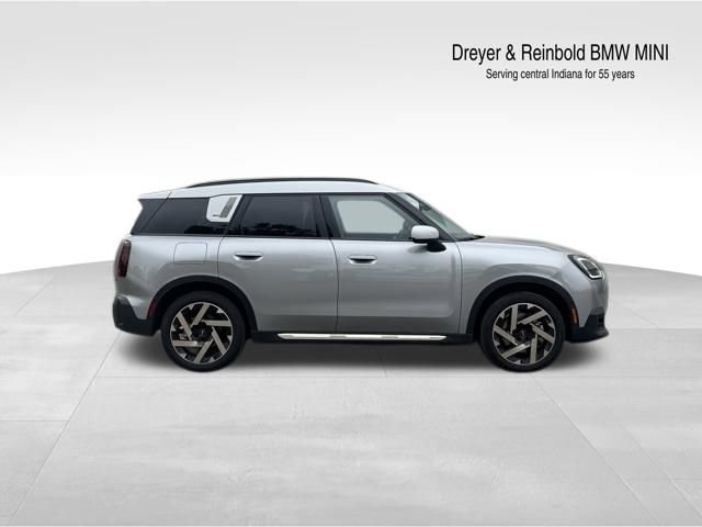Certified 2025 MINI Cooper Countryman S image 2
