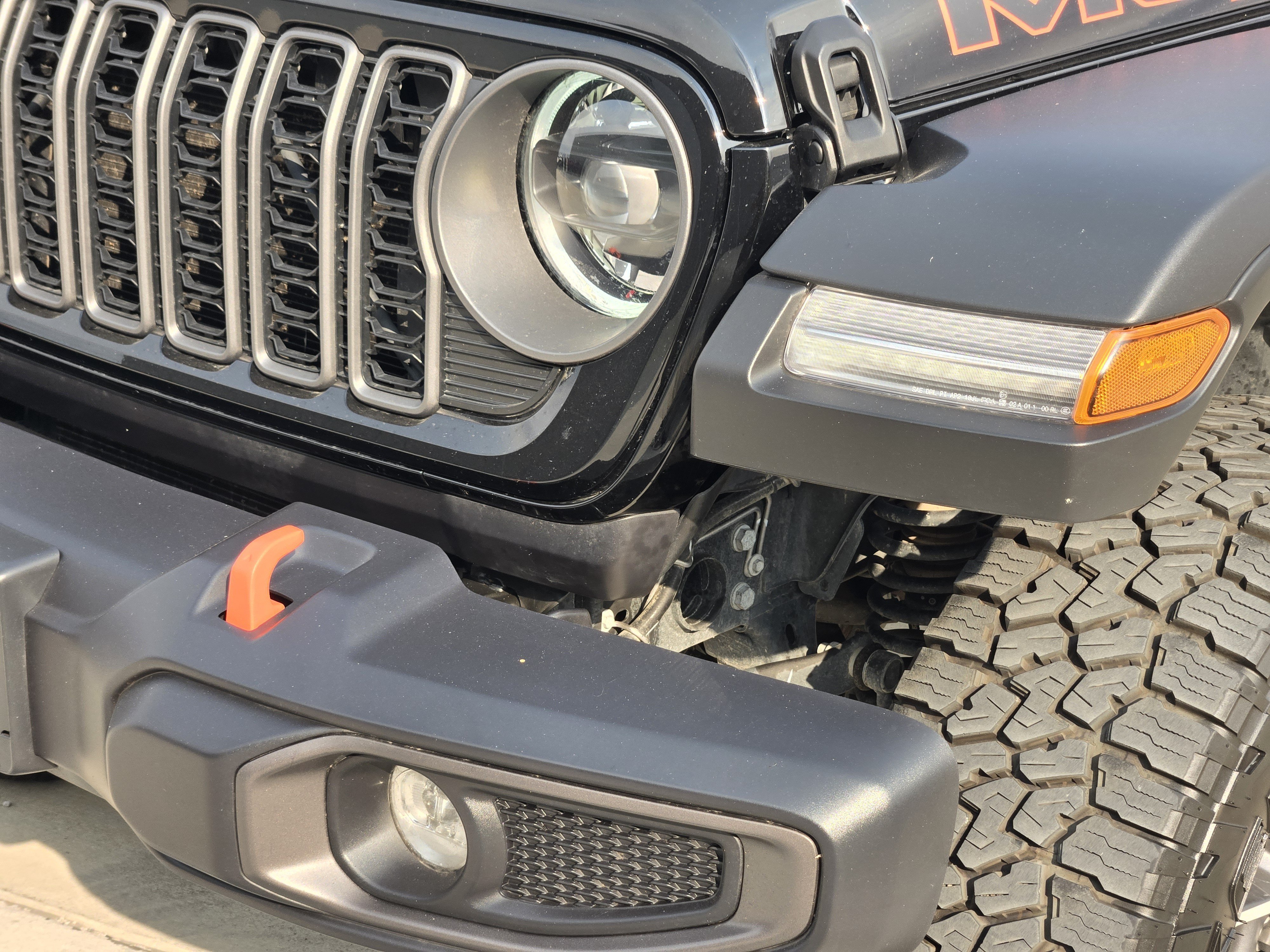 Certified 2026 Jeep Gladiator Mojave AWD/4WD image 10