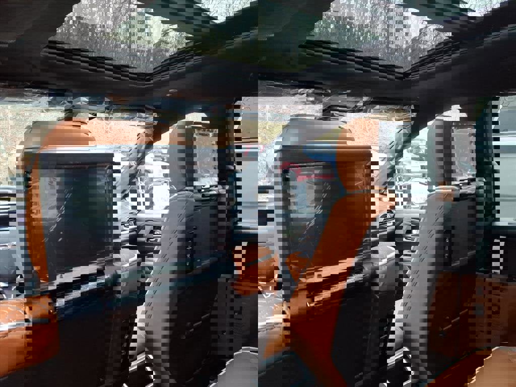 New 2026 Chrysler Pacifica Pinnacle image 8