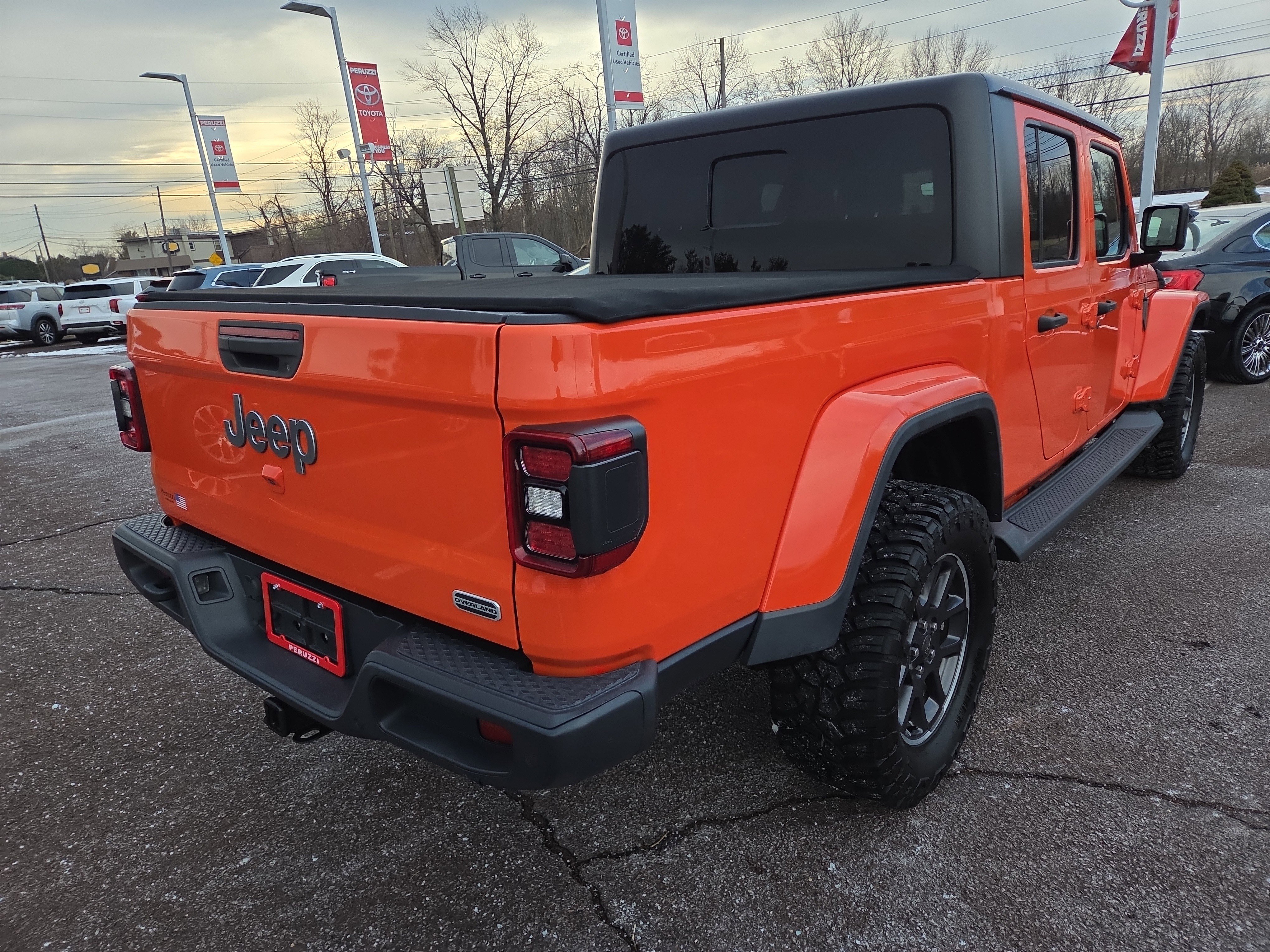 Used 2020 Jeep Gladiator Overland image 3
