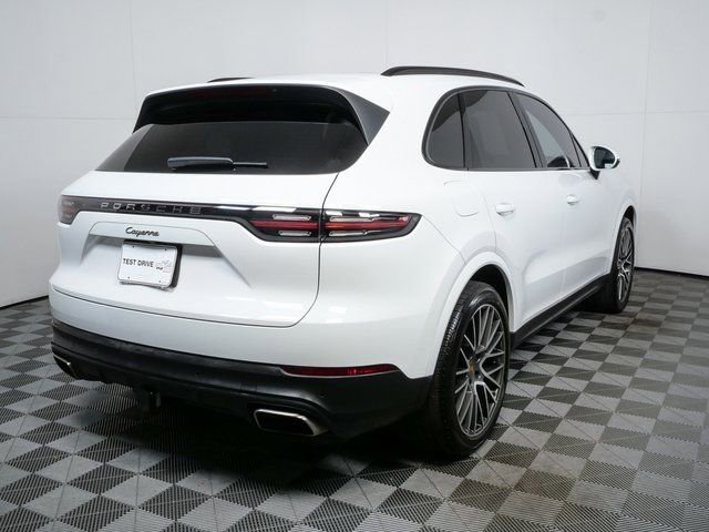 Used 2023 Porsche Cayenne image 28