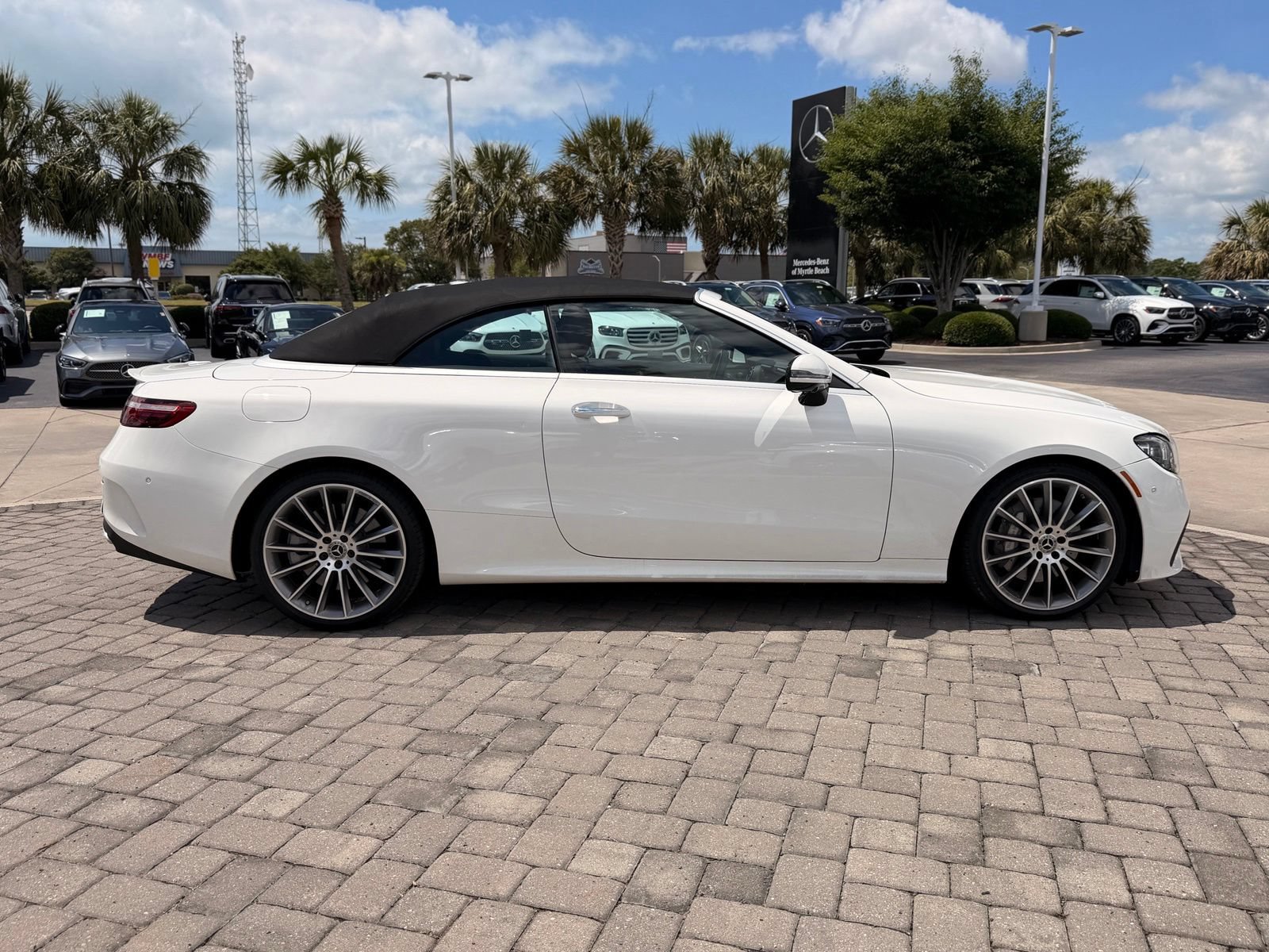 Used 2023 Mercedes-Benz E 450 Cabriolet image 6