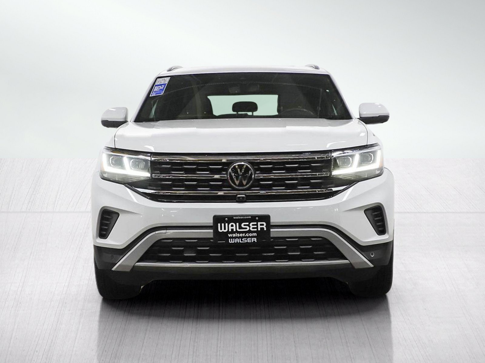 Used 2021 Volkswagen Atlas Cross Sport SEL Premium AWD/4WD image 9