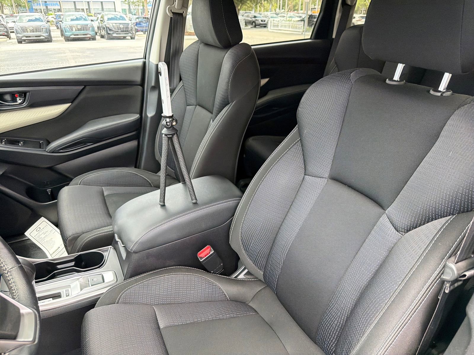 Used 2022 Subaru Ascent Premium w/ Convenience Package AWD/4WD image 31