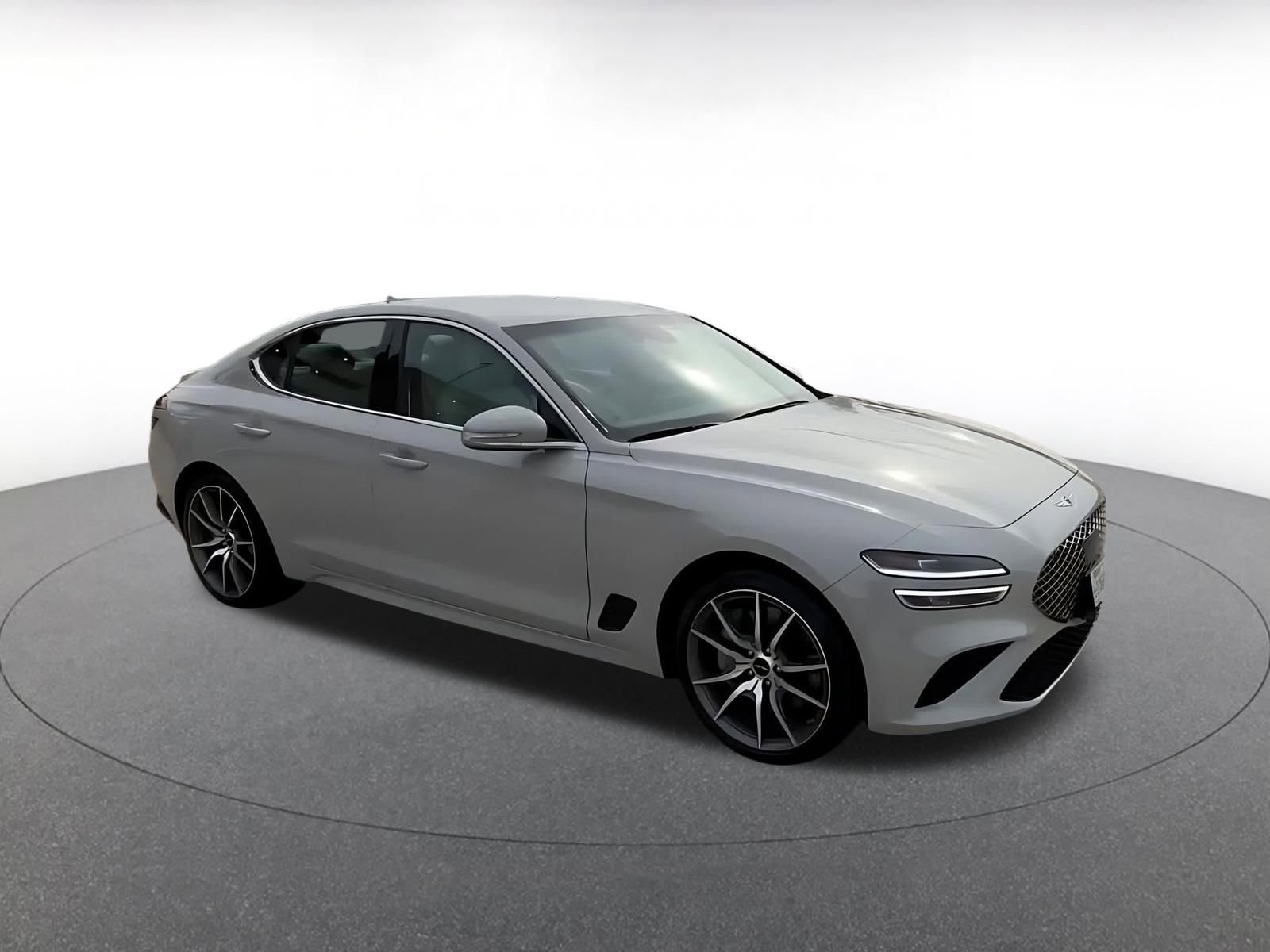 Used 2025 Genesis G70 2.5T video 2