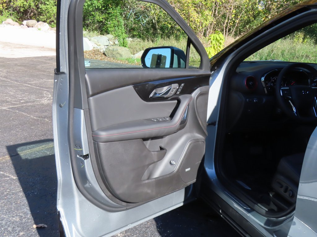 New 2025 Chevrolet Blazer RS w/ Driver Confidence II Package image 24