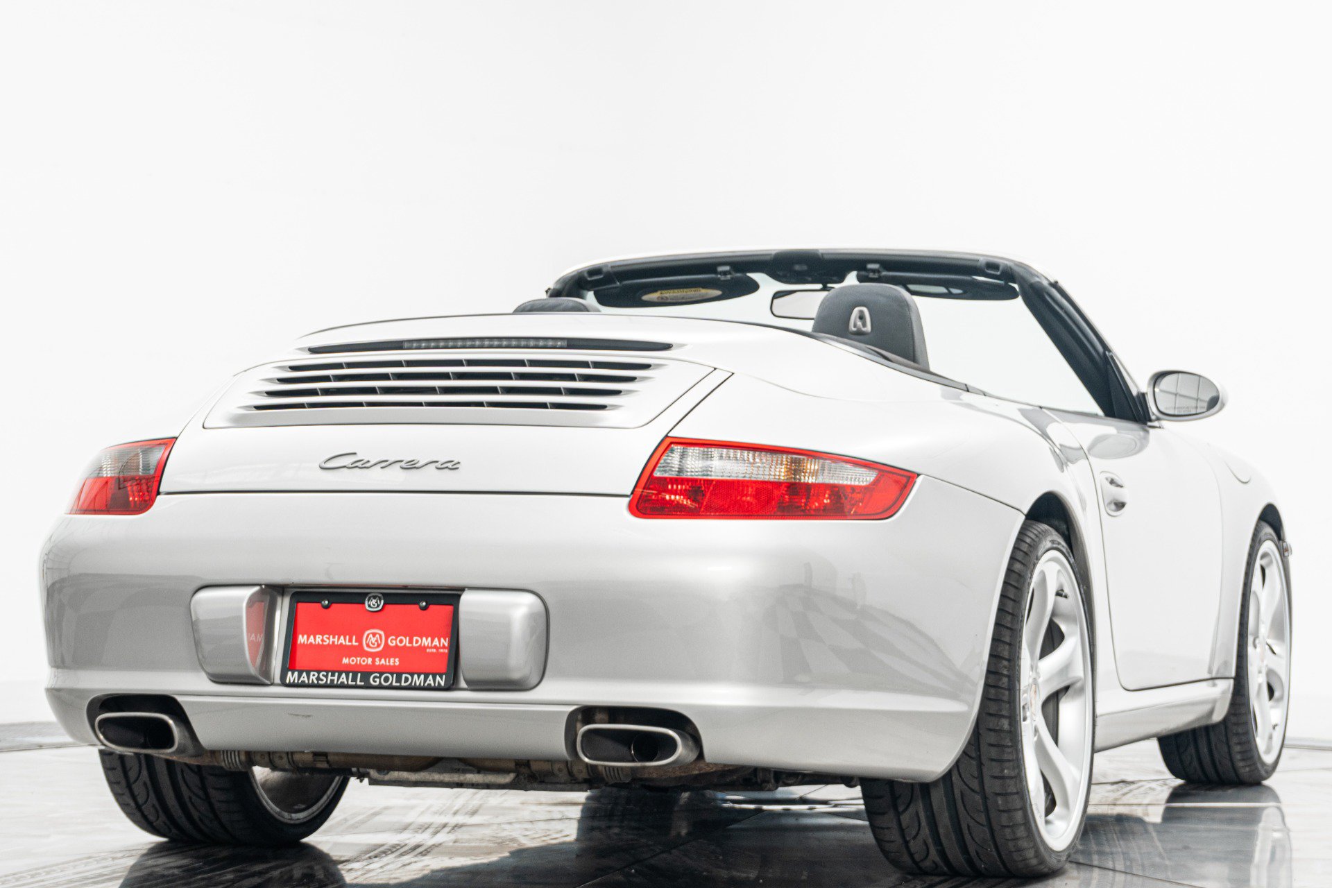 Used 2005 Porsche 911 Carrera RWD image 9
