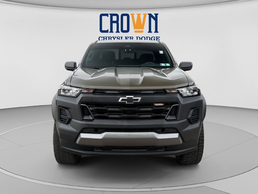 Used 2024 Chevrolet Colorado Trail Boss w/ Advanced Trailering Package AWD/4WD image 8