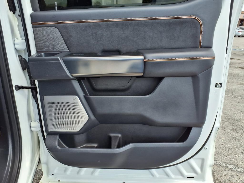 Used 2024 Ford F250 Platinum image 17