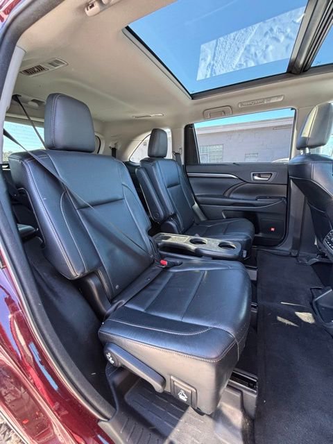 Used 2015 Toyota Highlander Limited Platinum image 17