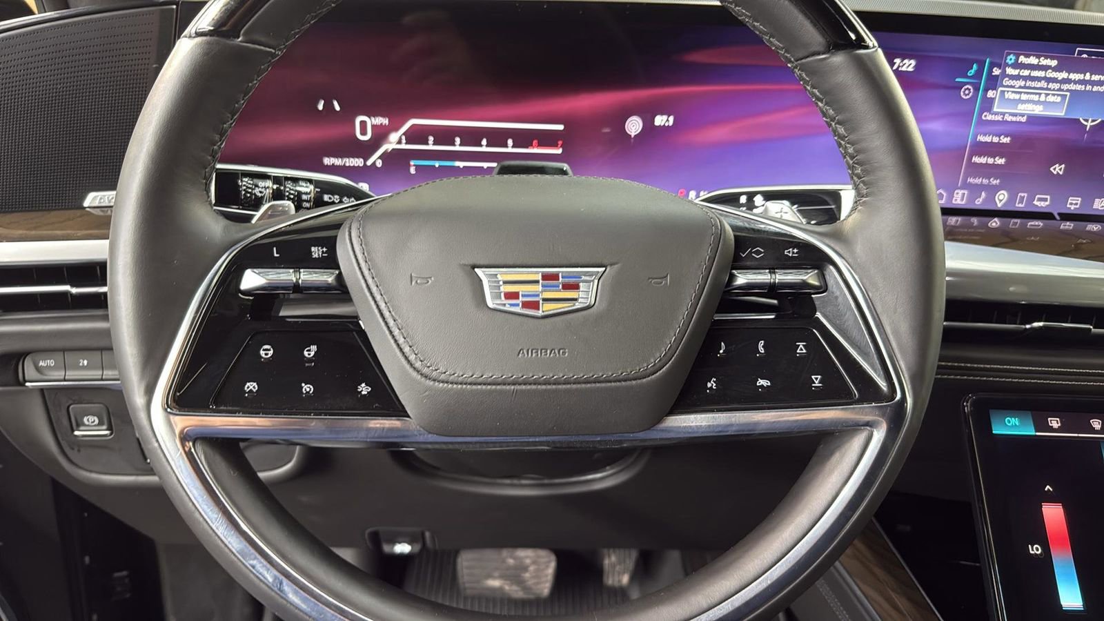 Used 2025 Cadillac Escalade Sport Platinum w/ LPO, ONYX Package image 15