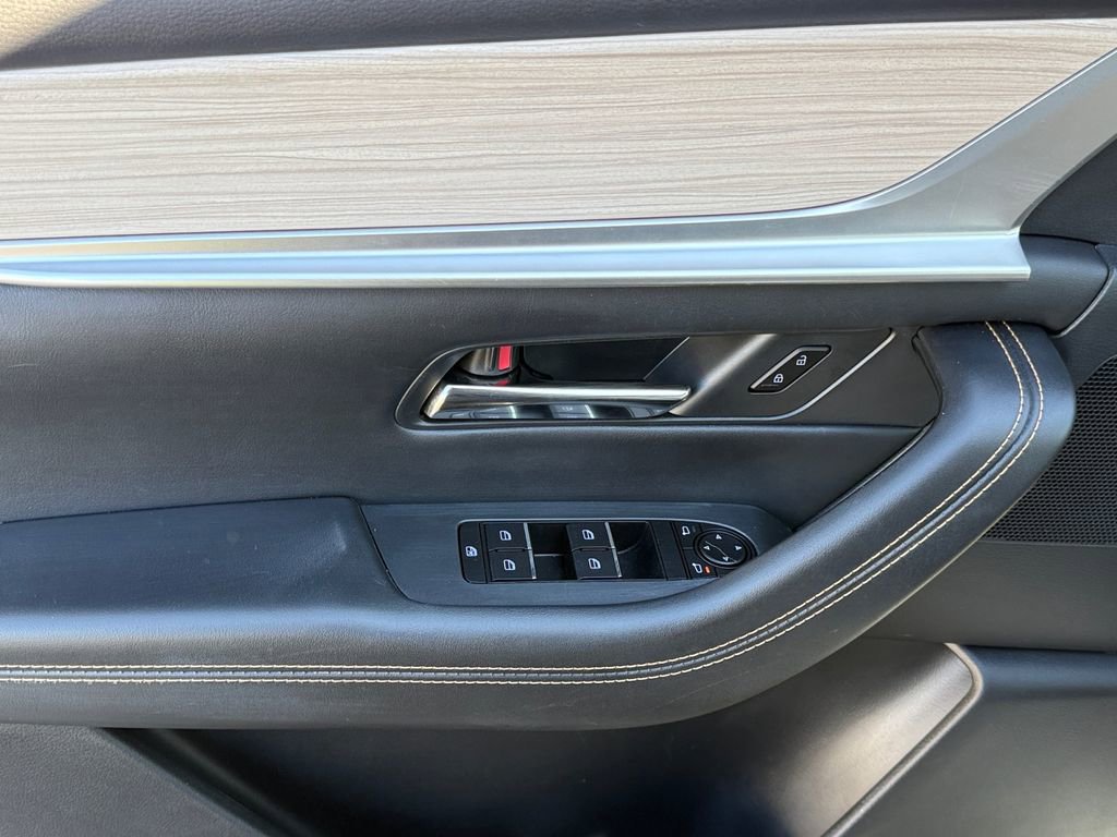 Used 2024 MAZDA CX-90 Plug-In Hybrid w/ Preferred image 11