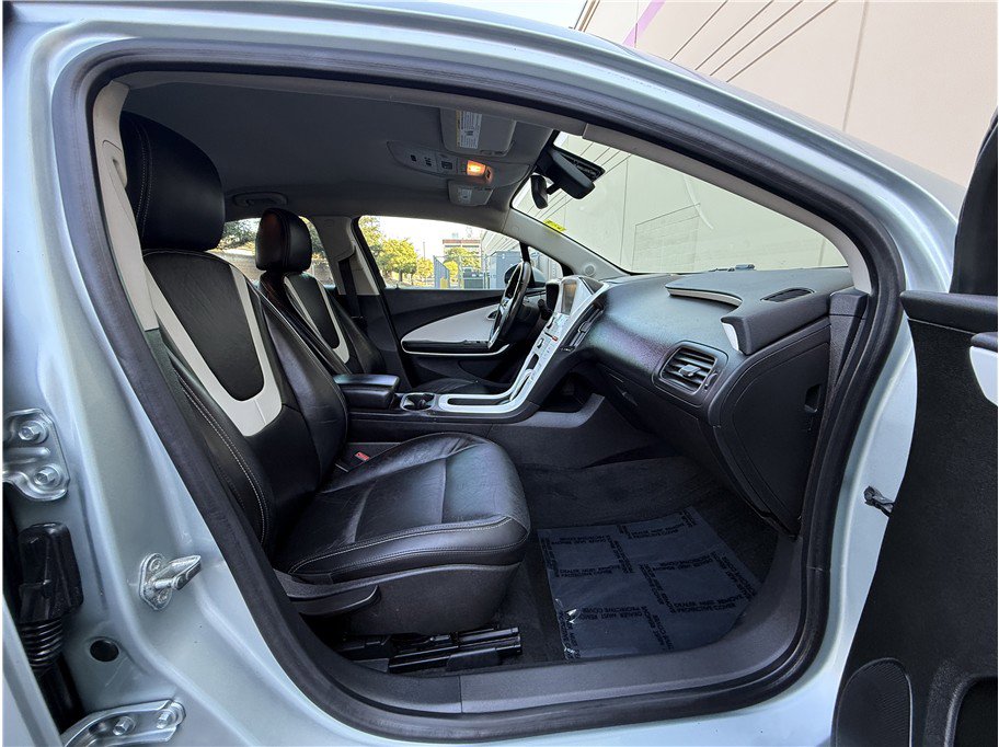 Used 2012 Chevrolet Volt Premium w/ Premium Trim Package image 12