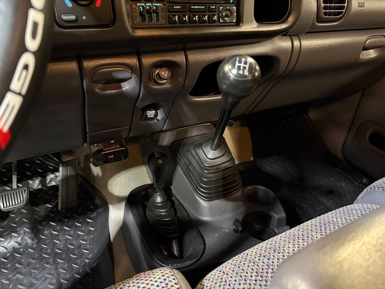 Used 1999 Dodge Ram 3500 Truck 4x4 Quad Cab image 47