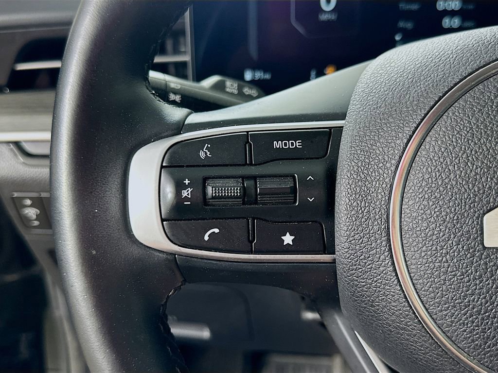 Used 2025 Kia K5 EX image 22