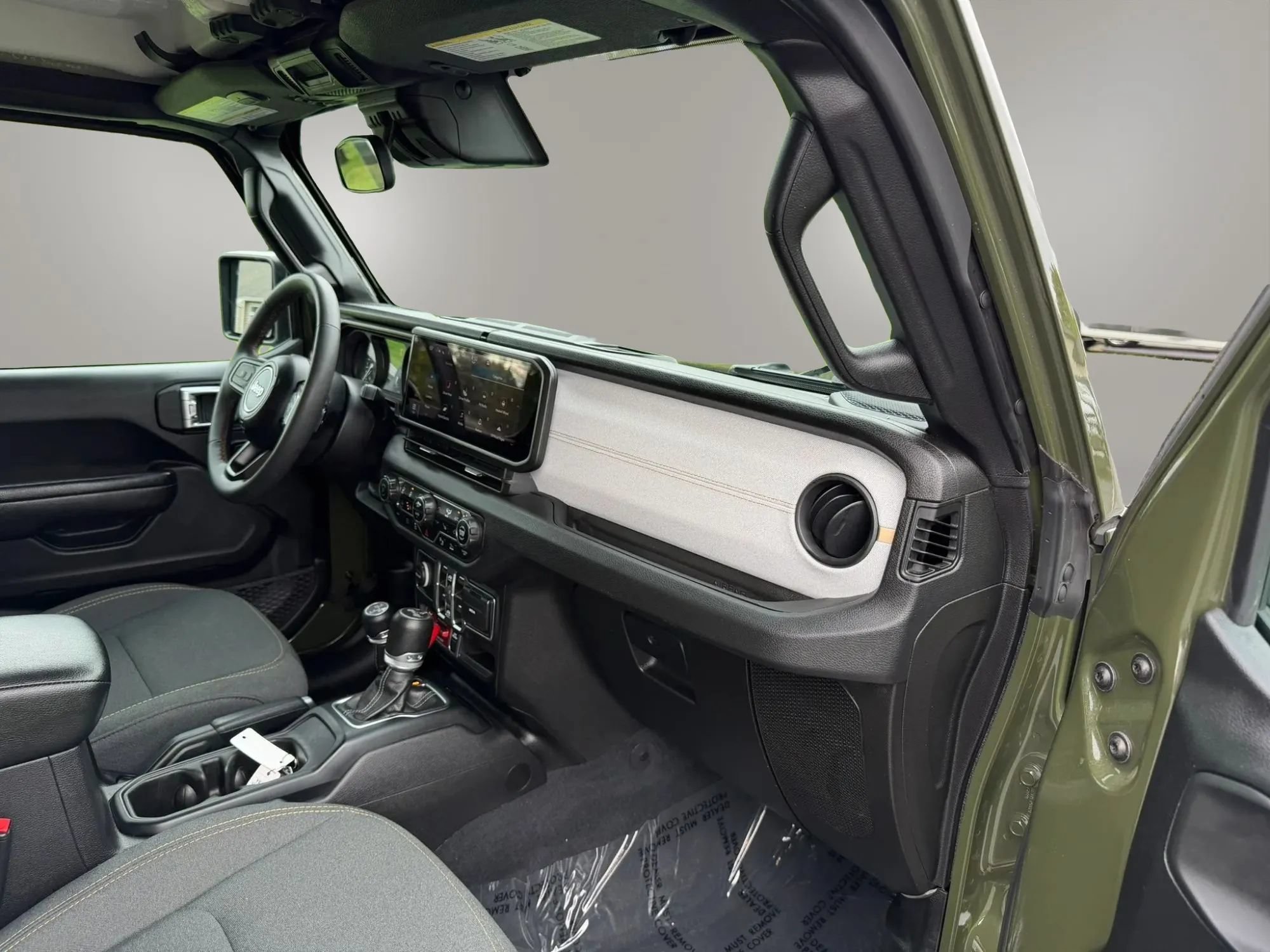 Used 2024 Jeep Wrangler Unlimited AWD/4WD image 52