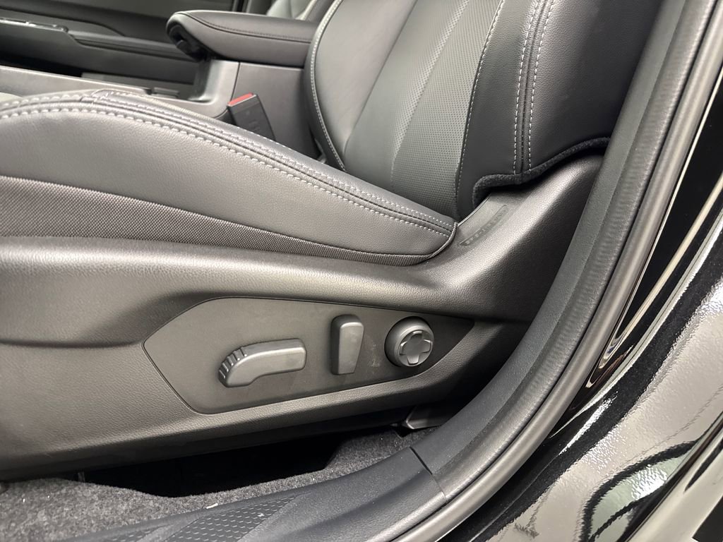 New 2026 Subaru Outback Touring AWD/4WD image 13